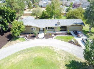 61940 Pettigrew Rd SE, Bend, OR 97702