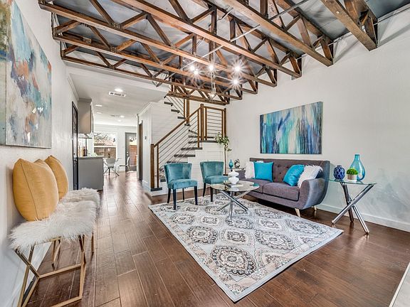 3rd image of 2264 Colony Ct