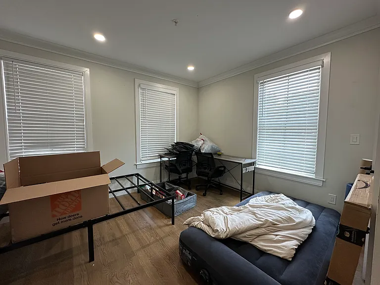 153 Foster St — Photo 9