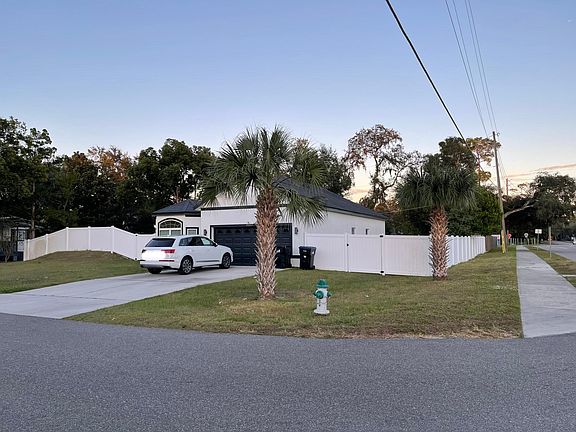 2nd image of 2003 Glenmont Ln