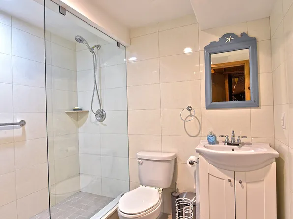 190 Beach 137th Street image 16 of 24