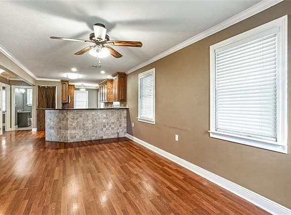 3rd image of 2501 Corinne Dr
