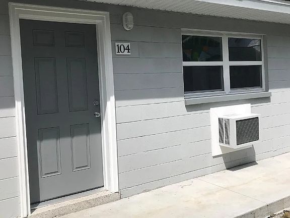 2nd image of 246 SE Camp St
