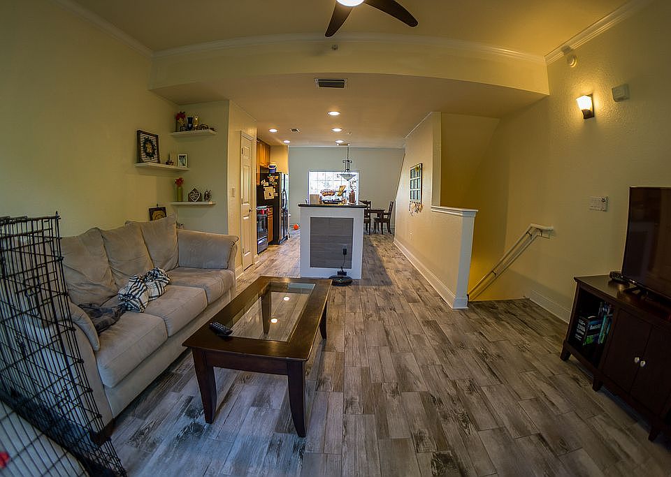 1st image of 9711 Meadow Field Cir