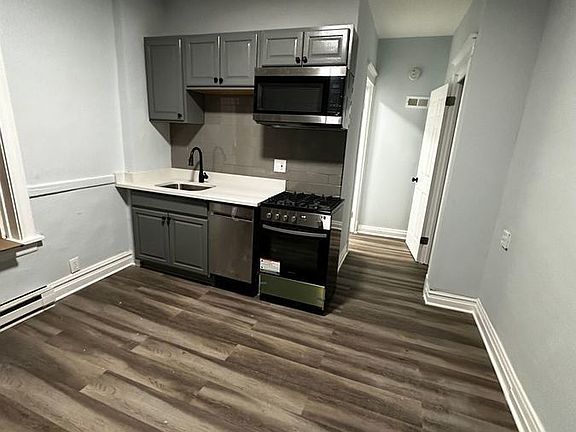 2nd image of 3649 W Montrose Ave #3649-1MT-1
