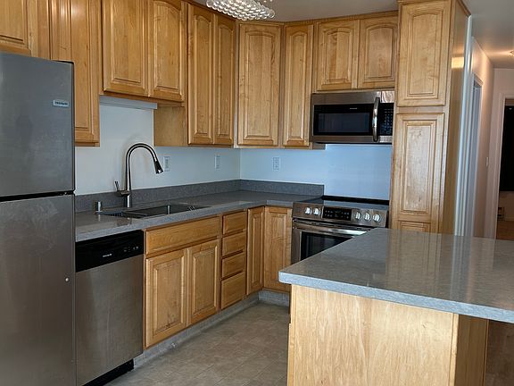 4th image of 825 Balboa Ave Unit 304