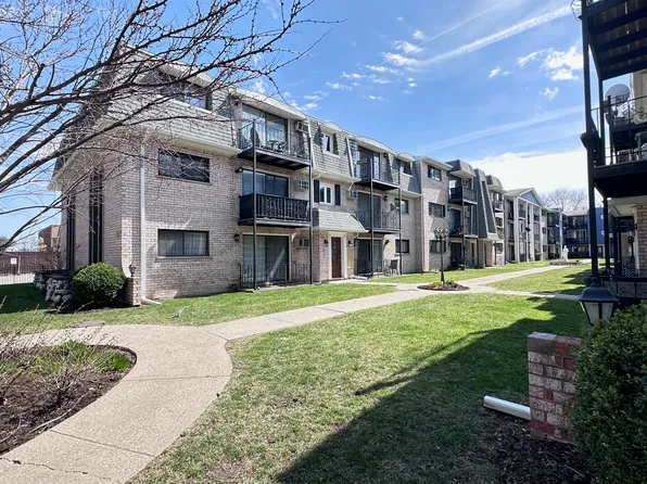8509 W Catherine Ave Unit 389, Chicago, IL 60656
