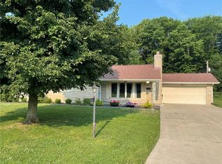 3110 Sherwood Ln, Columbus, IN 47203
