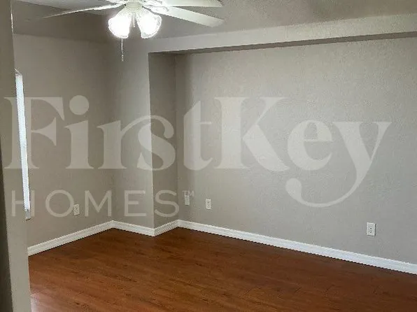 980 NW 182nd St, Miami Gardens, FL 33169