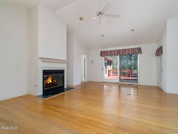 4th image of 615 Bent Tree Road