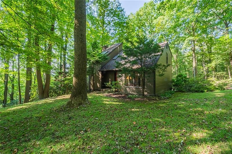 1st image of 80 Laurelwood Ln