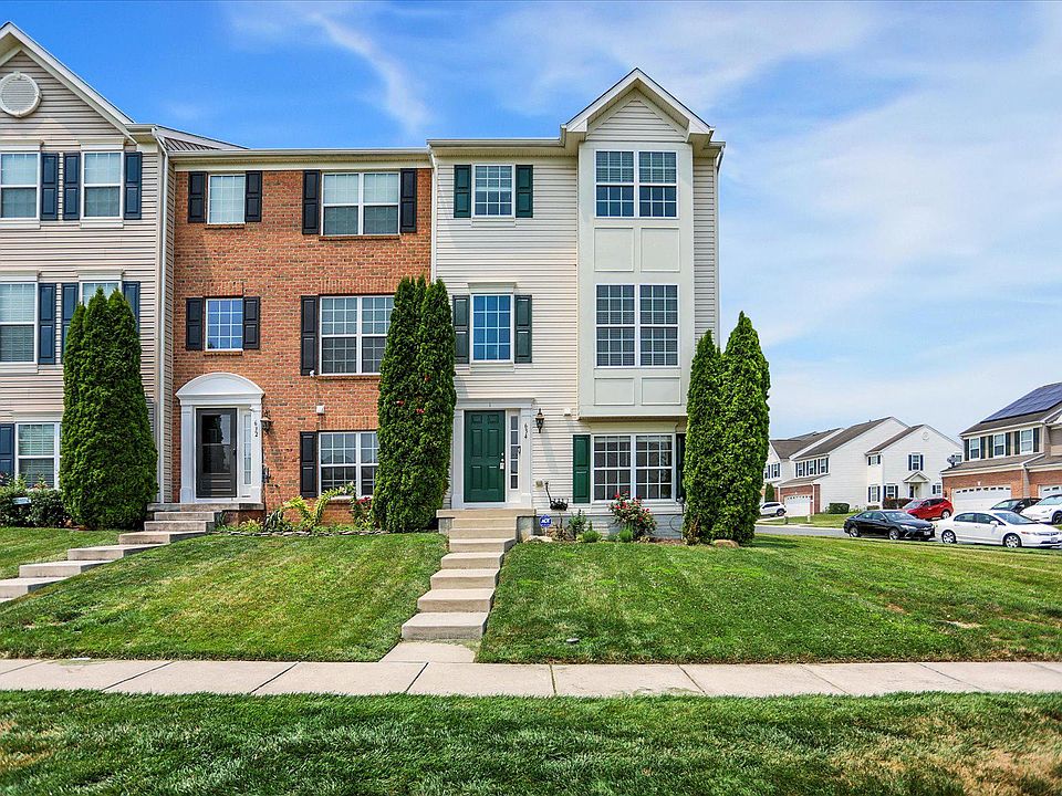 1st image of 634 Snowberry Way