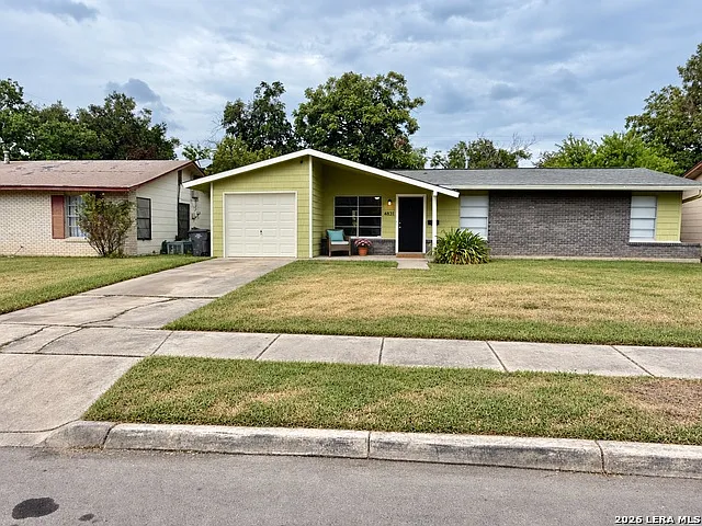 4831 Seabreeze Dr