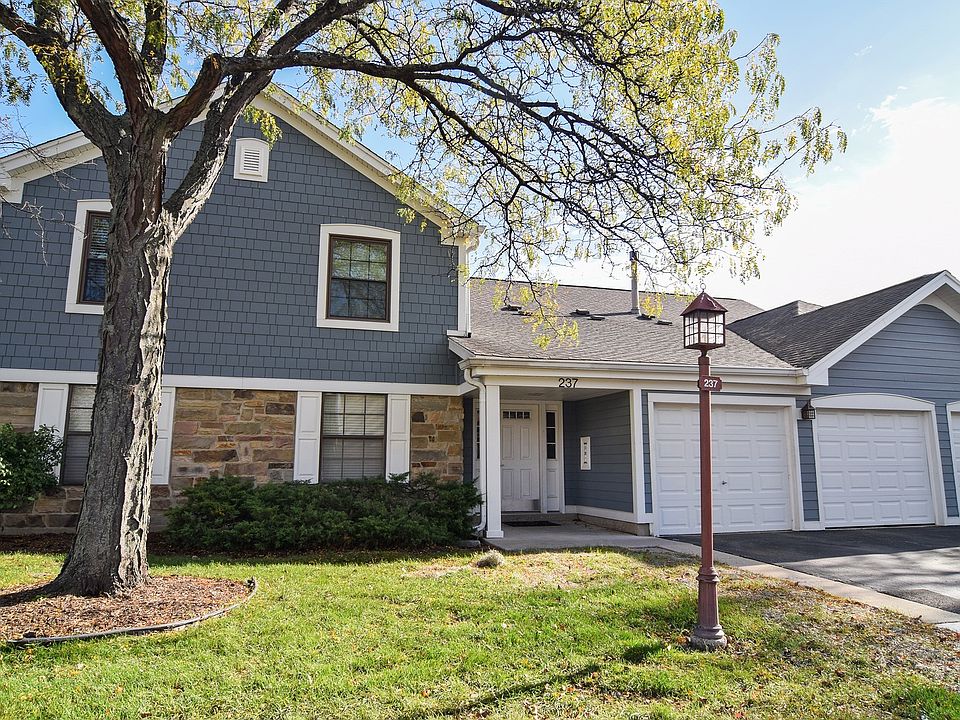 1st image of 237 Oak Knoll Ct Unit D2