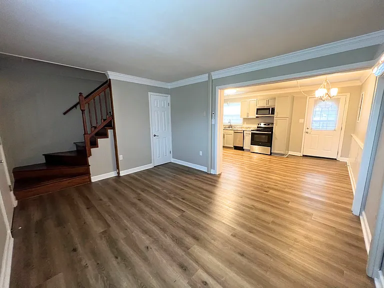 809 Randolph St #2 — Photo 10