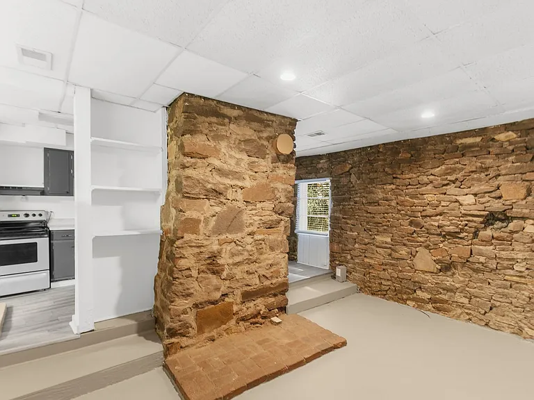Ramsay Apartments — Photo 9