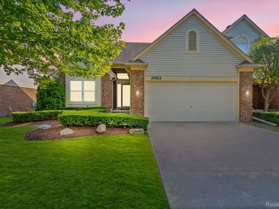 20822 Sleepy Hollow Dr, Macomb, MI, 48044