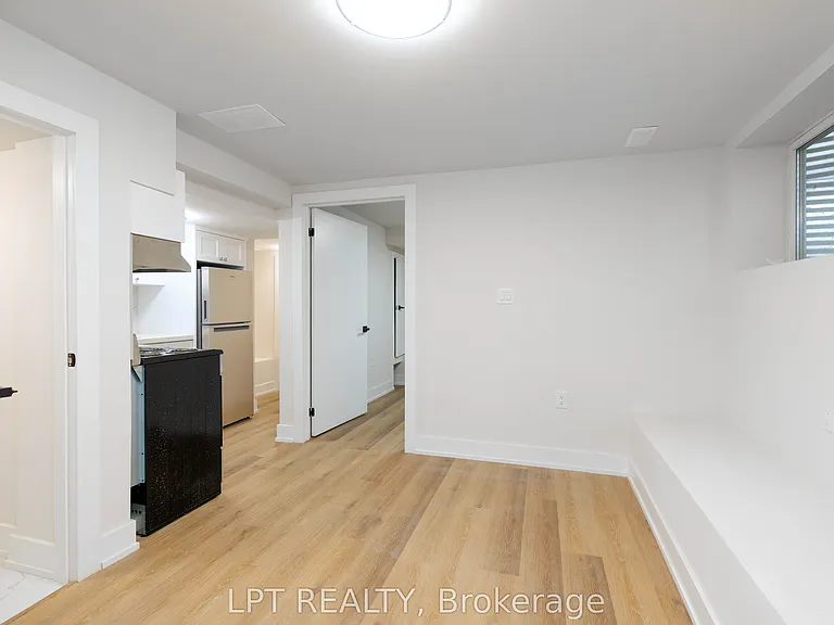 627 Crawford St #D — Photo 6