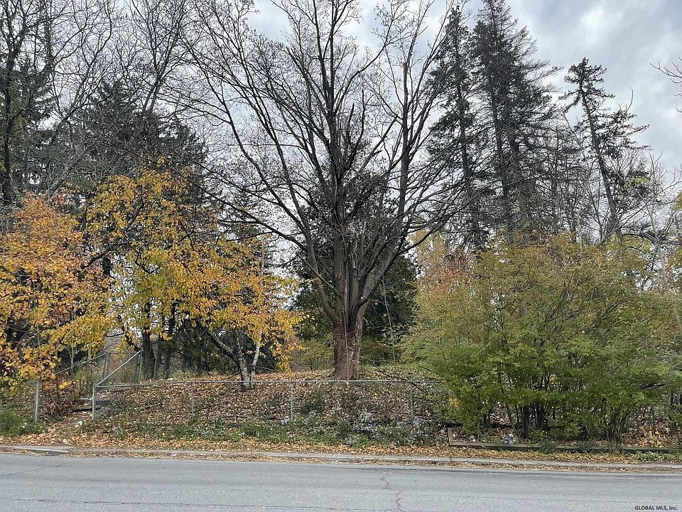 1st image of 80 Campbell Ave
