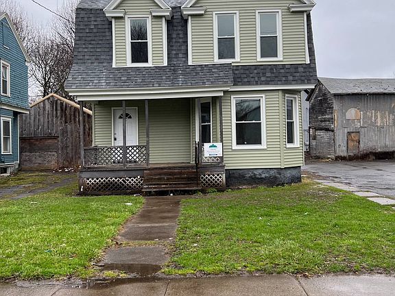 3rd image of 2310 Midland Ave