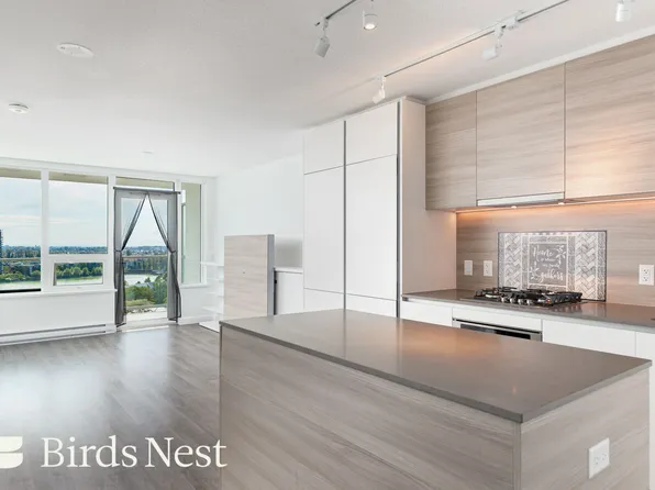 988 Quayside Dr #1512, New Westminster, BC V3M 0L5