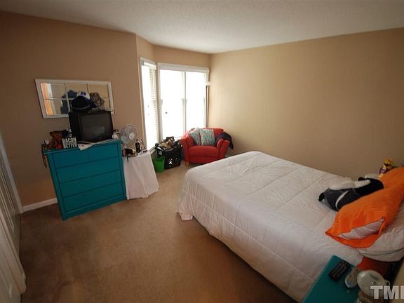 Guest bedroom (unfurnished)