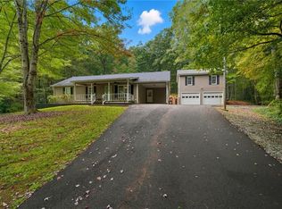 111 Amicalola Dr, Dawsonville, GA 30534