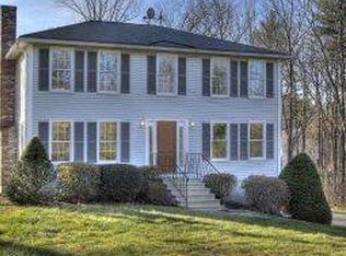 60 Castle Hill Rd, Windham, NH 03087