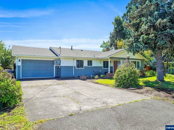 422 Grant St, Silverton, OR 97381