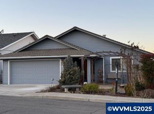1749 Nut Tree Dr NW, Salem, OR 97304