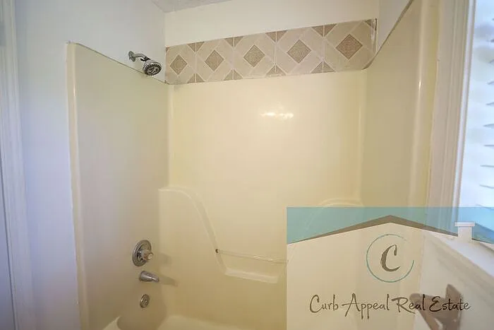 4004 Cobblestone Cir — Photo 15