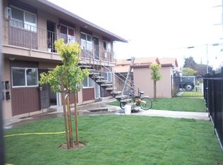 3254 E Olive Ave APT D, Fresno, CA 93702
