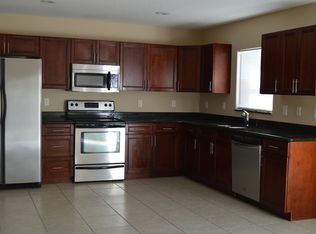 931 SW 15th St, Deerfield Beach, FL 33441