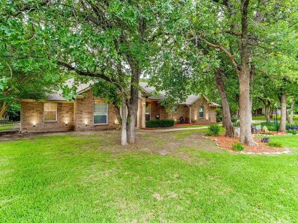 5996 Red Bud Rd, Fort Worth, TX 76135