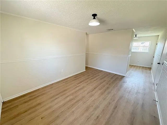 2705 Britannica Dr — Photo 3