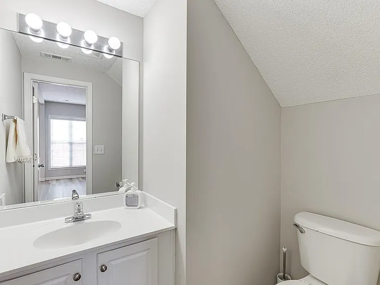 2421 Elkhorn Ter — Photo 21
