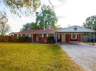 1014 Dickinson Rd, Alvin, TX 77511