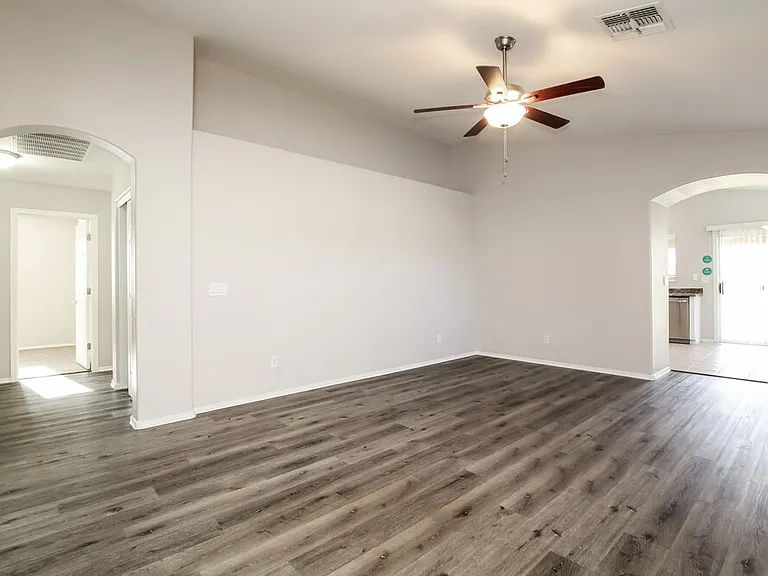 15434 W Gelding Dr — Photo 5