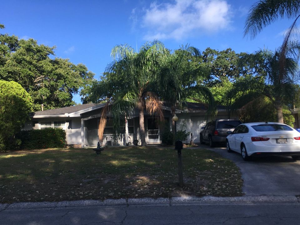 1st image of 86 Ventura Dr
