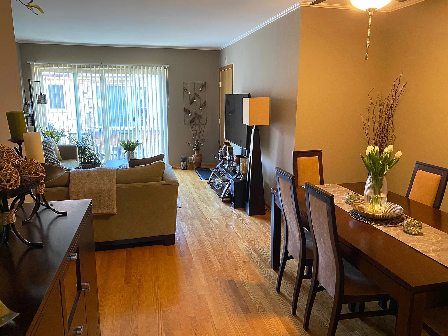 2 bed, 1.5 bath, 1100 sqft, $2,250 — Photo 2