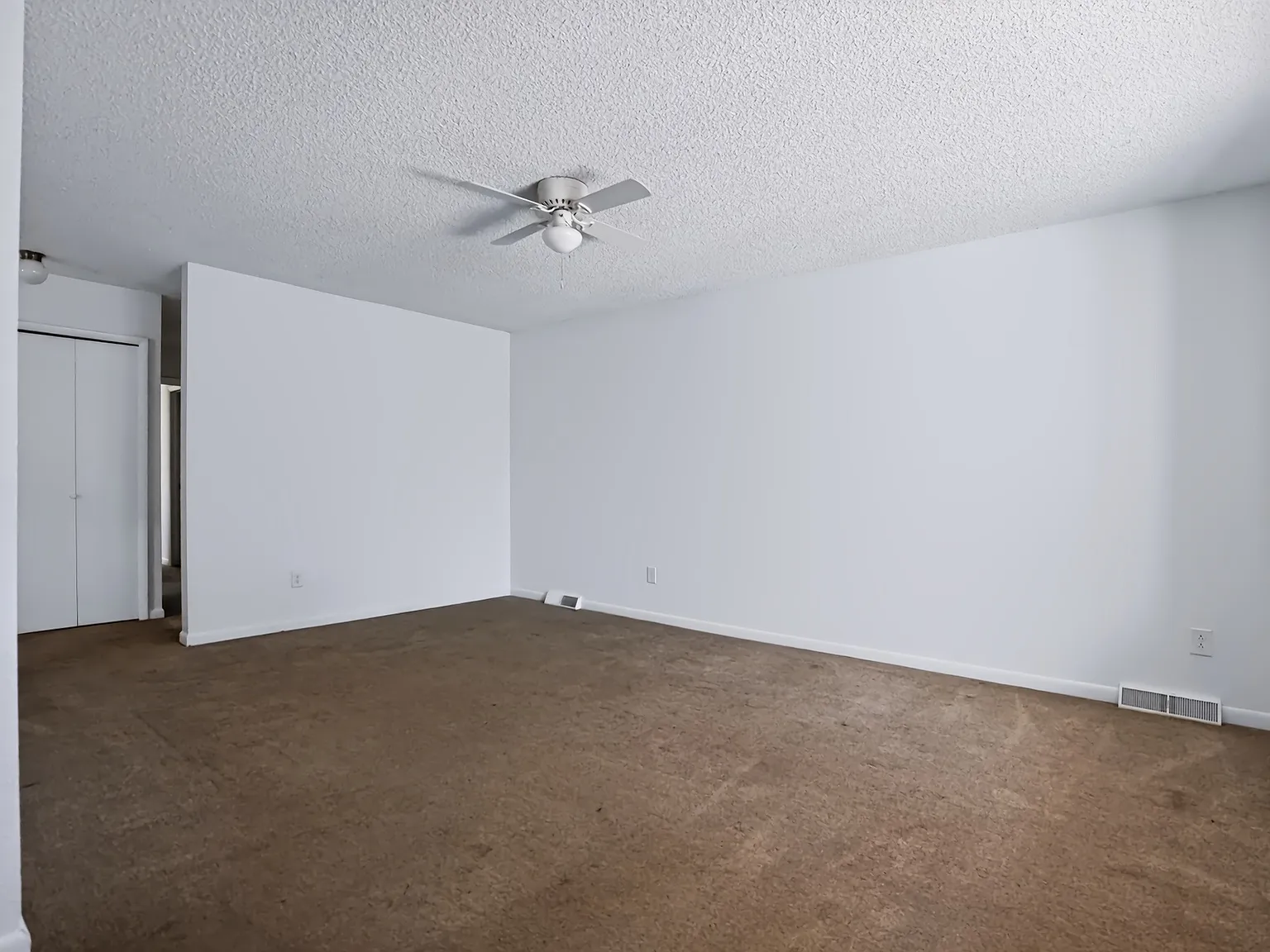 4 bed, 2150 sqft, $2,500 — Photo 2