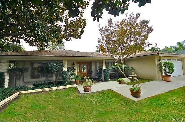 Custom single-story home!