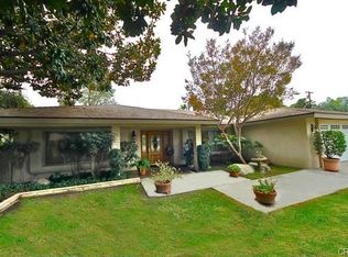 894 W Notre Dame St, Upland, CA 91786