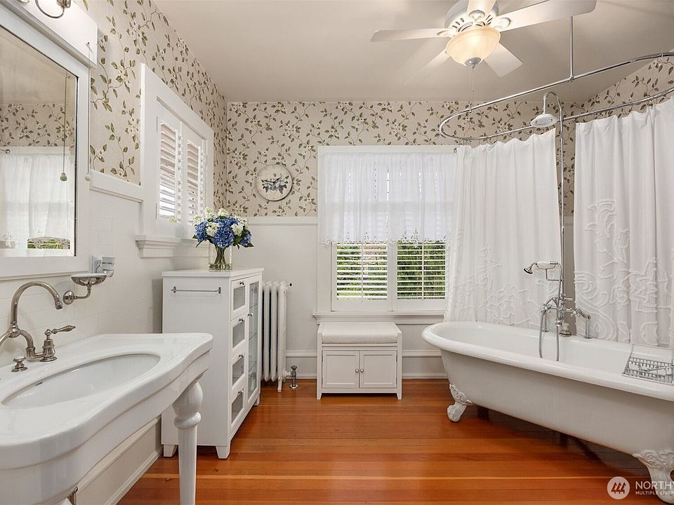 23rd image of this home