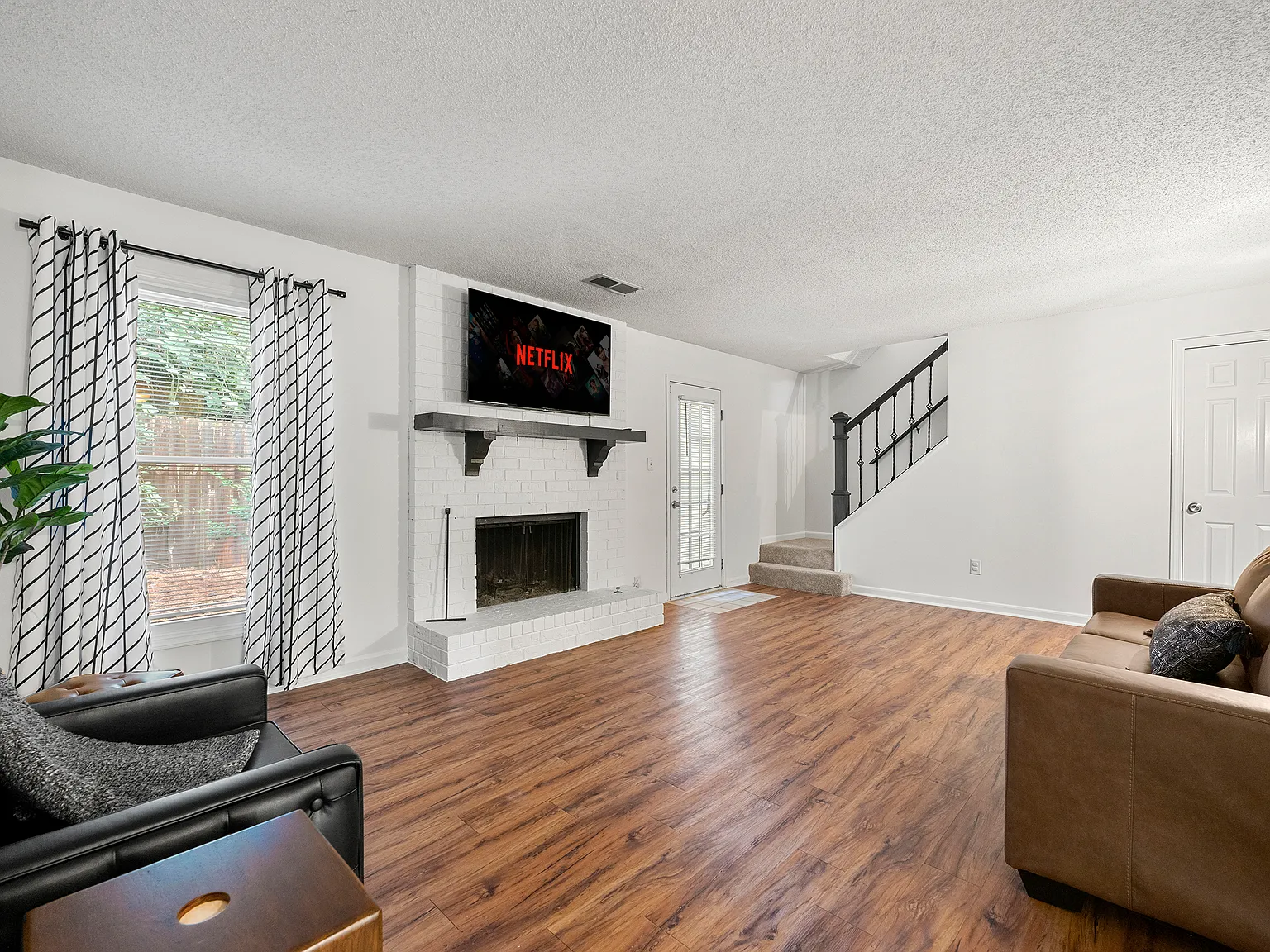 Bell Dr SE, Smyrna — Photo 3