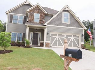 245 Cliffhaven Cir, Newnan, GA 30263