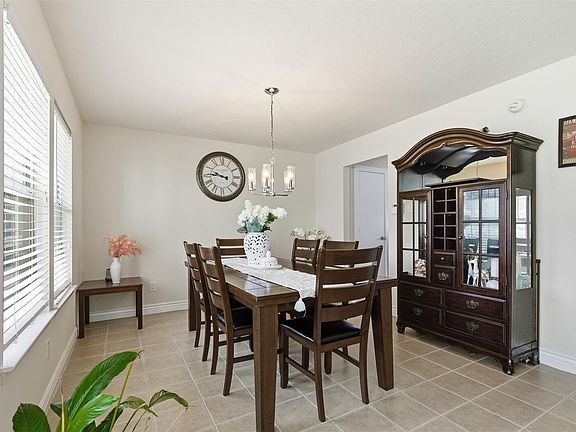 4th image of 20825 Patriot Park Ln