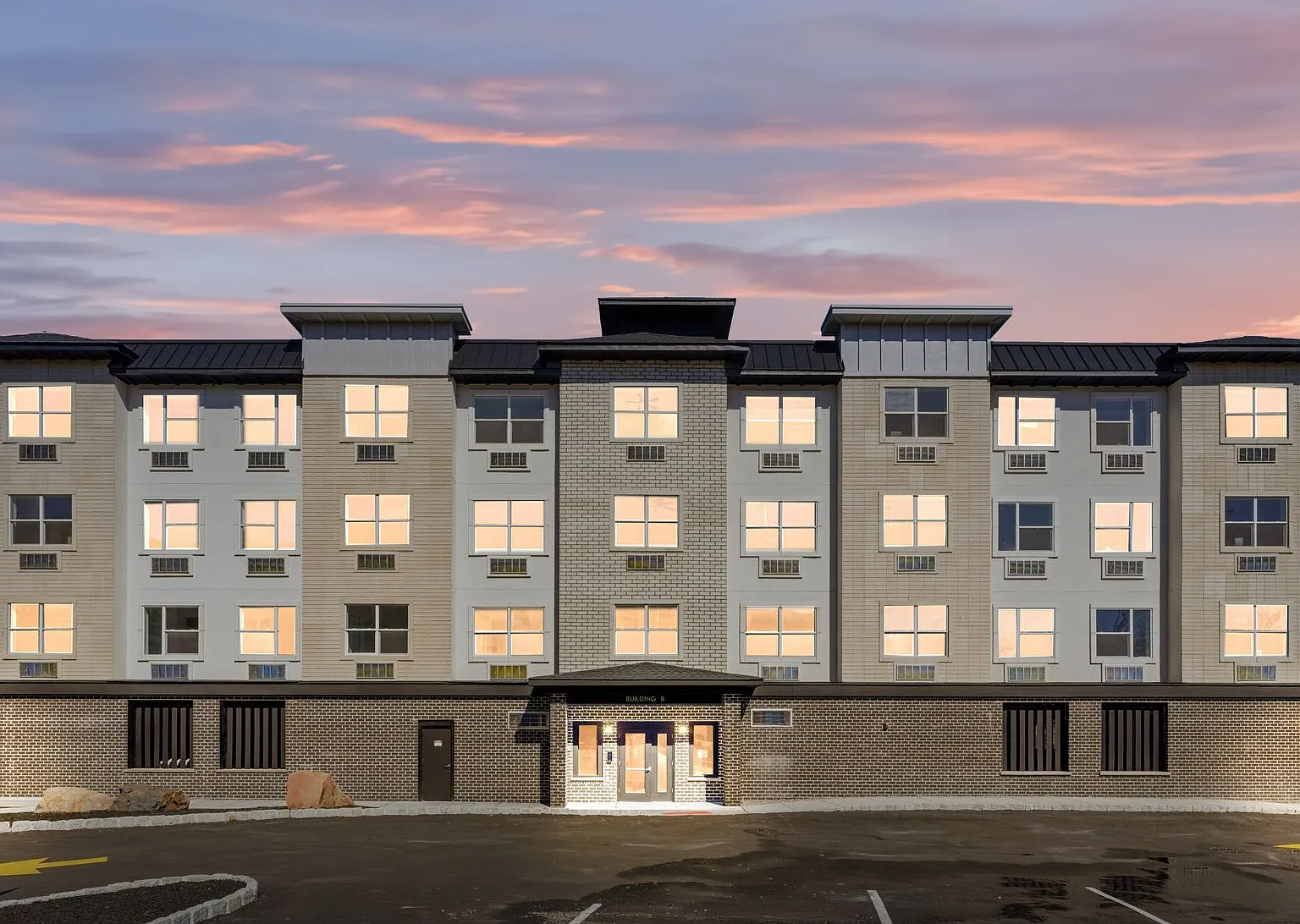 Shepherds Lane Commons — Photo 1