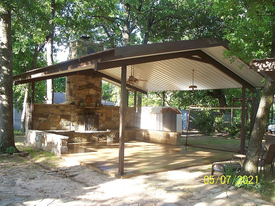 2nd image of 10587 Pecan Rd