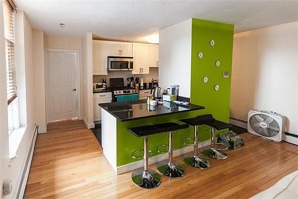 1 Symphony Rd #2 — Photo 3